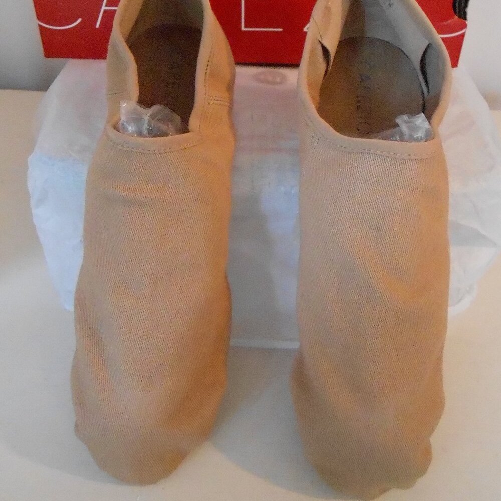 Capezio Tan Slip On Stretch Canvas Dance Shoe w/Suede Sole Size-13M PowerPoint